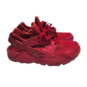 {Nike} Air Huarache in Gym Red - Size 9.5
